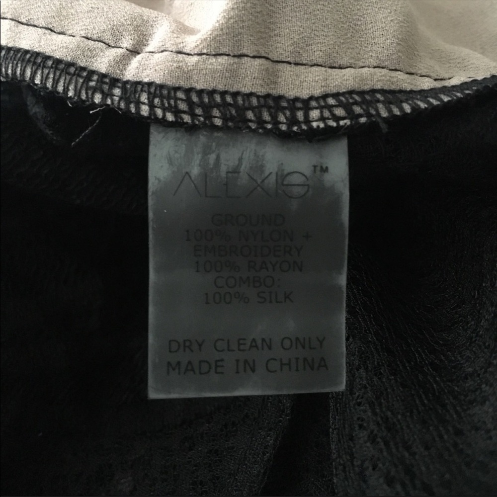 NWOT Alexis crop top - Picture 6 of 9
